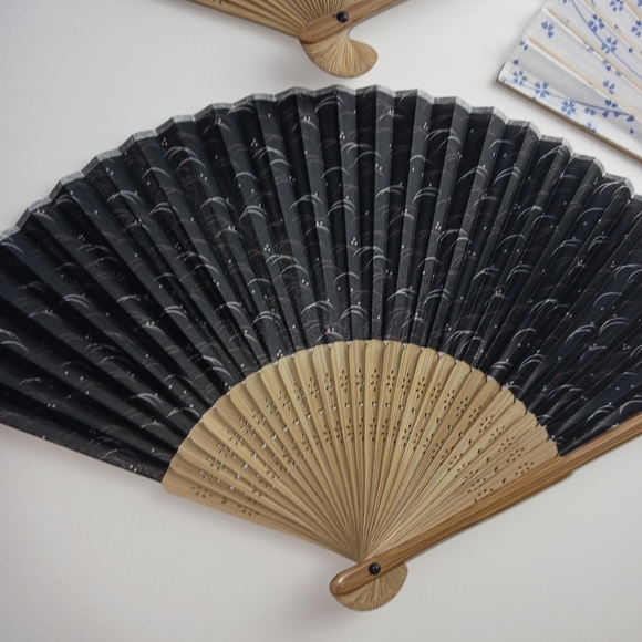 The Park Front Hotel EXCLUSIVE Hand Fans from UNIVERSAL STUDIOS JAPAN - Picture 7 of 15